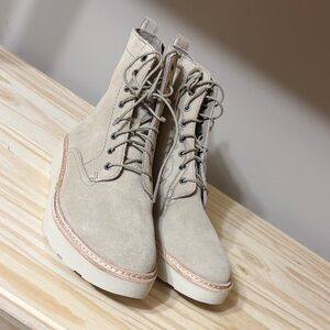 New Clarks Women's Trace Pine combat boots